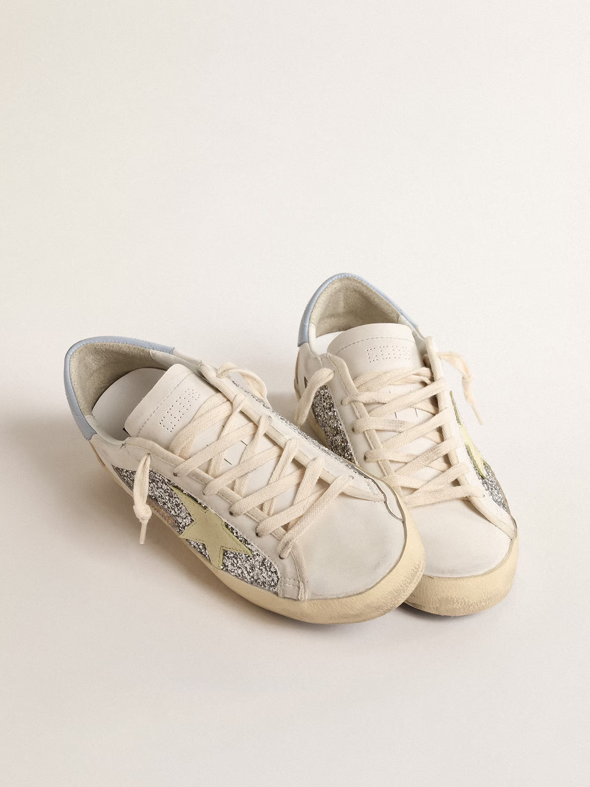 Super-Star Bio-based con glitter argento e stella in pelle gialla