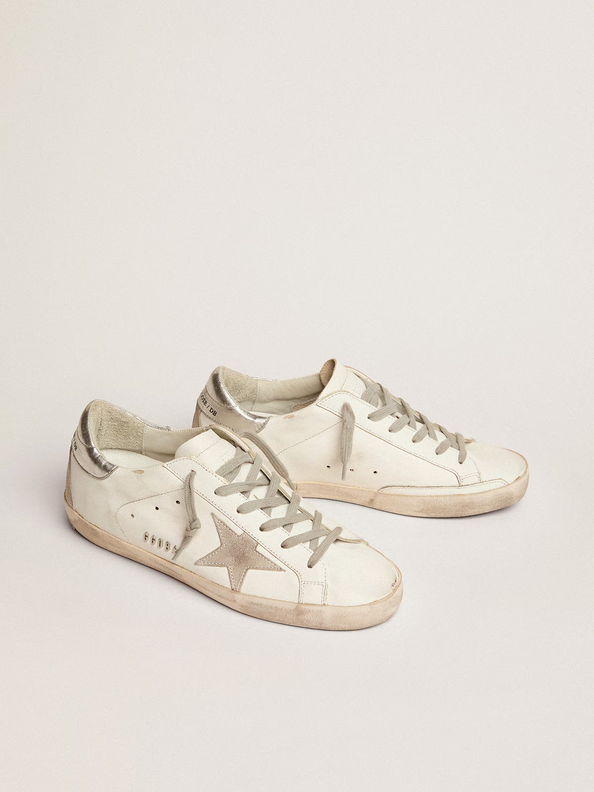 Super-Star Donna con talloncino argentato e metal studs lettering